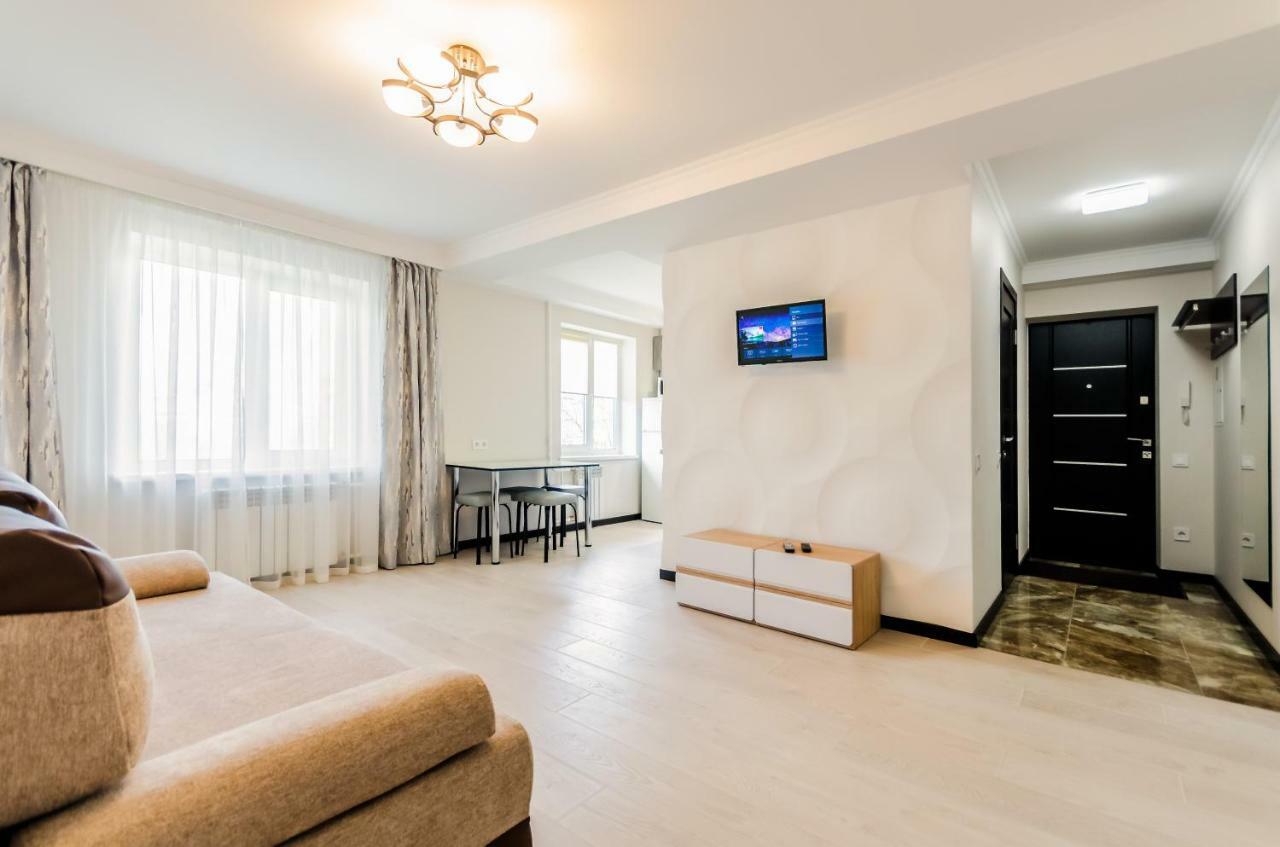 ARTAL Apartment on Obolonsky avenue 16a Kiev Eksteriør bilde